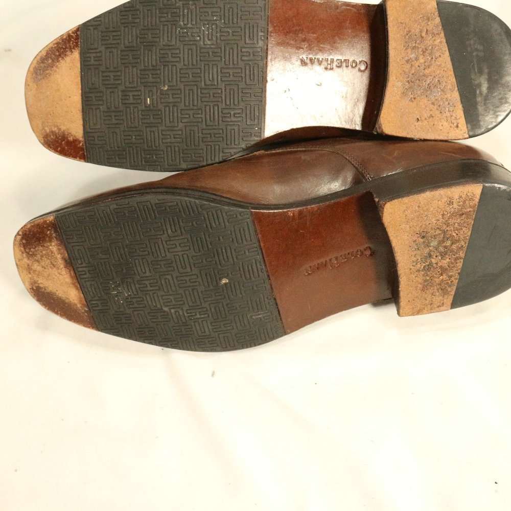 COLE HAAN Brown Leather Split Toe Loafers Sz 8 US Men - Picture 13 of 13